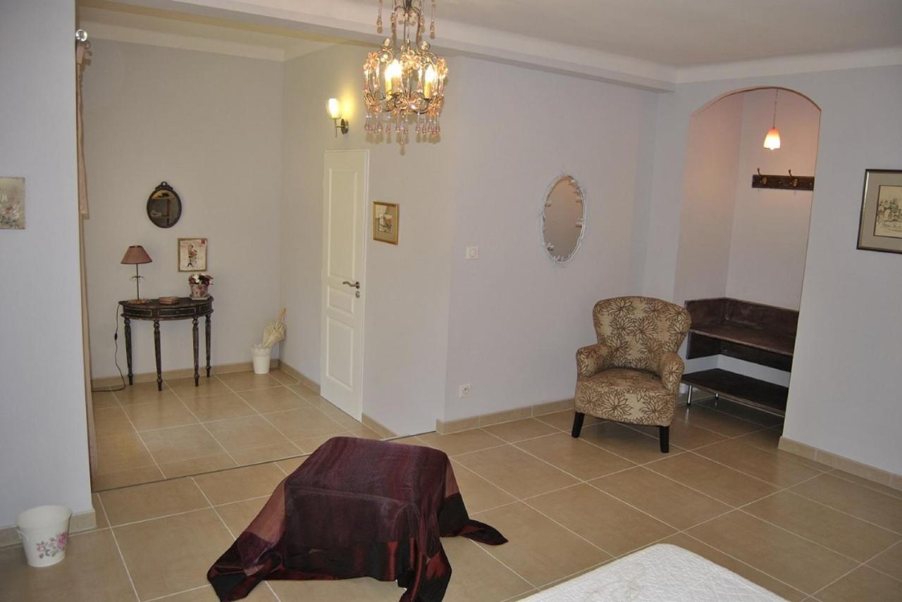 La Maison De La Cigale Forcalqueiret Εξωτερικό φωτογραφία